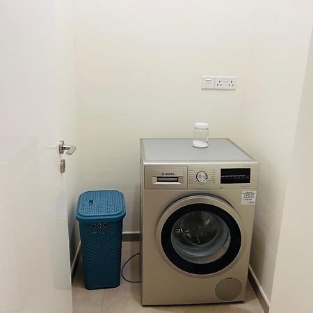 City Center Cozy Apt Paphos Esterno foto